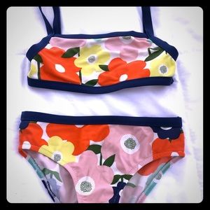 Adorable 2 piece swimsuit for girls